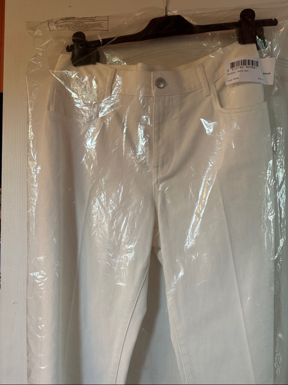 Women’s White Straight-Leg Jeans